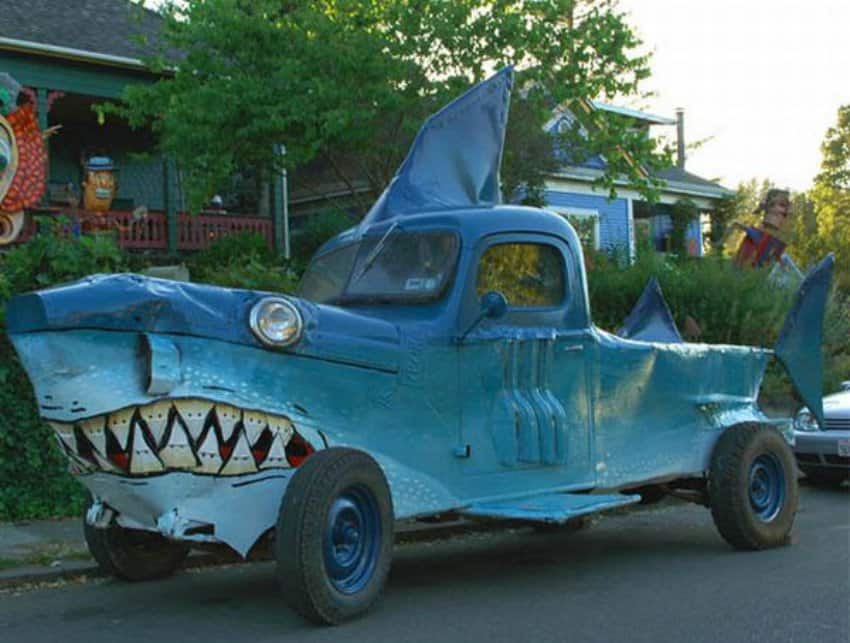 10-extremely-weird-cars-youll-never-believe-exist-10.jpg