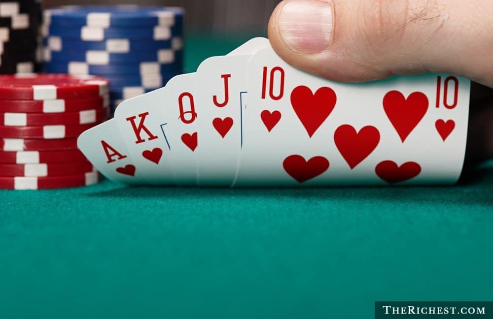 Odds of making a royal flush in texas holdem