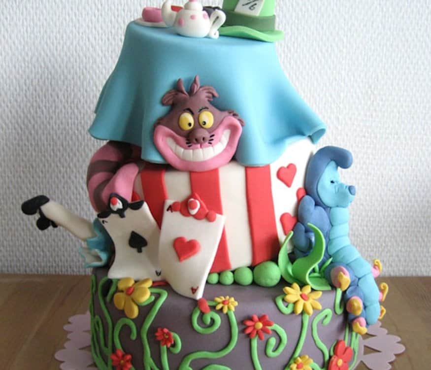 10 Amazing Cakes That You Wouldn't Want To Eat